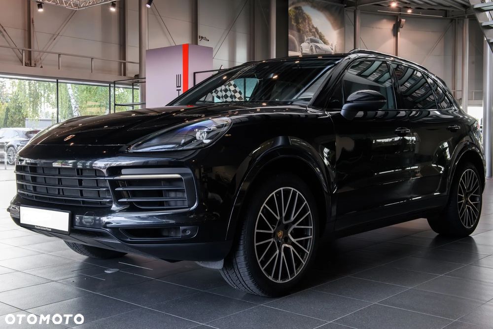 Porsche Cayenne Standard - 1