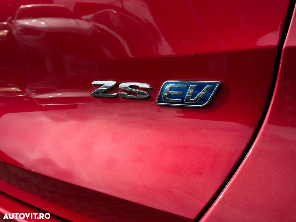 MG ZS EV Luxury - 17