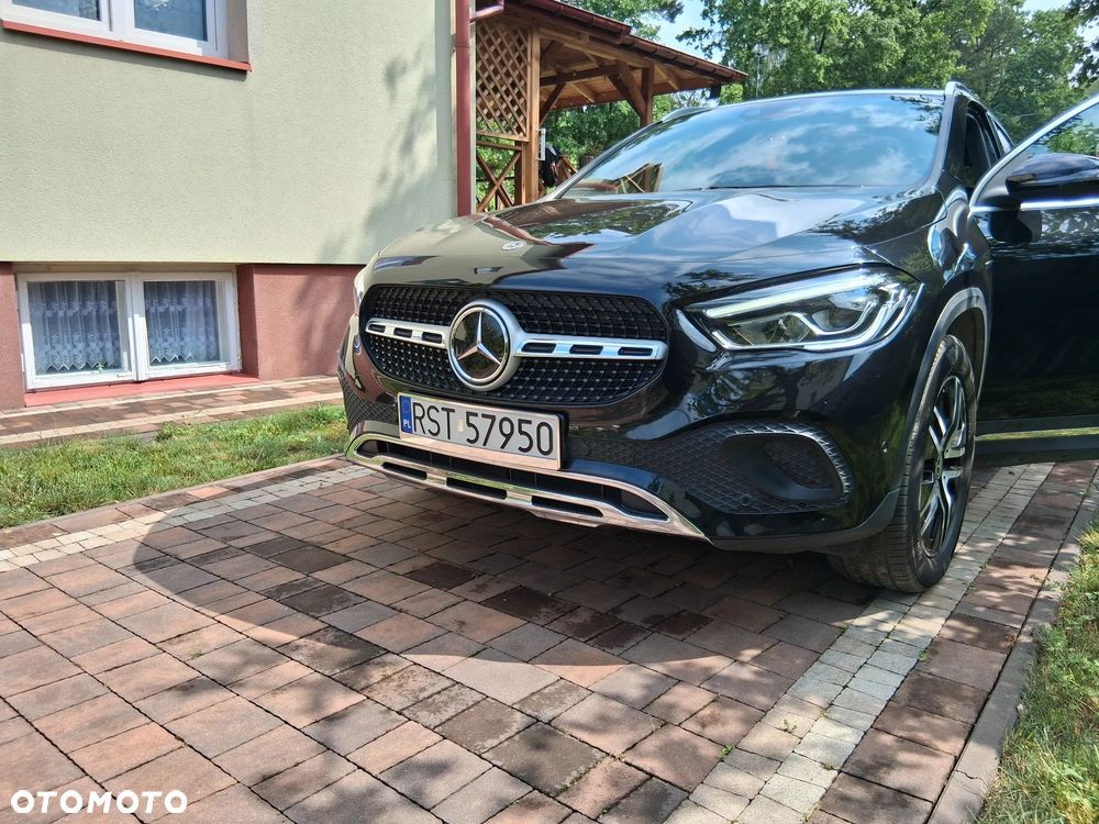 Mercedes-Benz GLA - 1