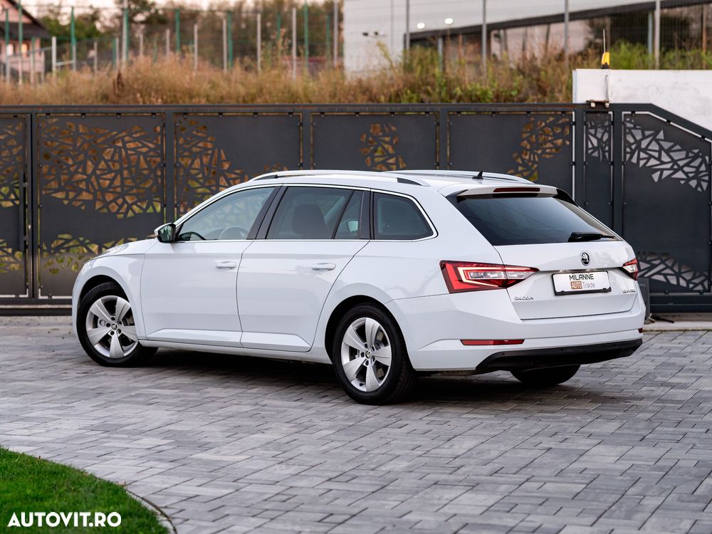 Skoda Superb 2.0 TDI DSG Ambition - 18