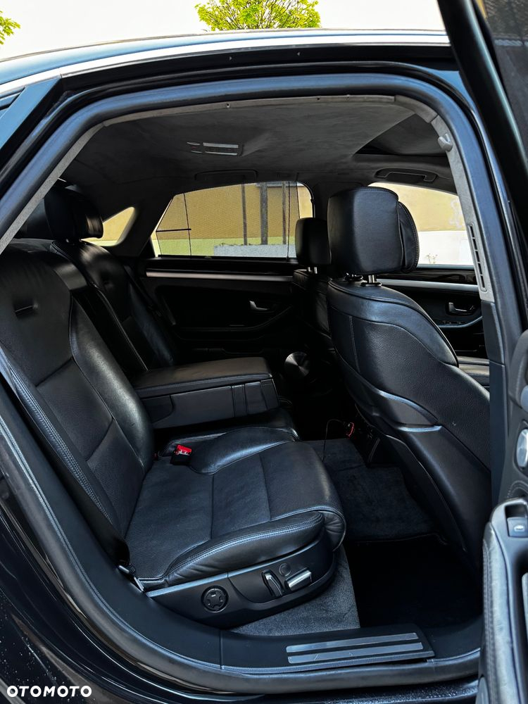 Audi S8 5.2 FSI Quattro - 11