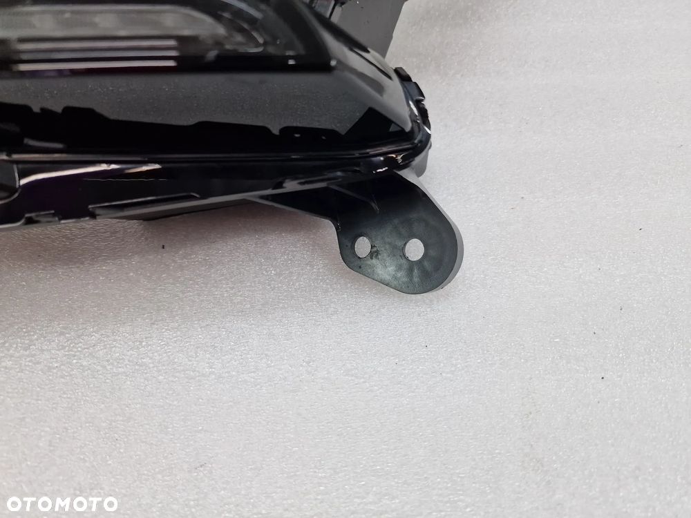 RENAULT MEGANE V E-TECH LEWY HALOGEN / LED / DRL PRZEDNI PRZÓD , NR AUKCJI LPP73 - 2