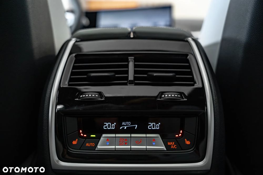 BMW X5 xDrive40d - 30