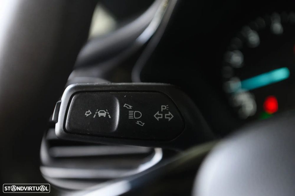 Ford Fiesta 1.0 EcoBoost Trend Connected - 34