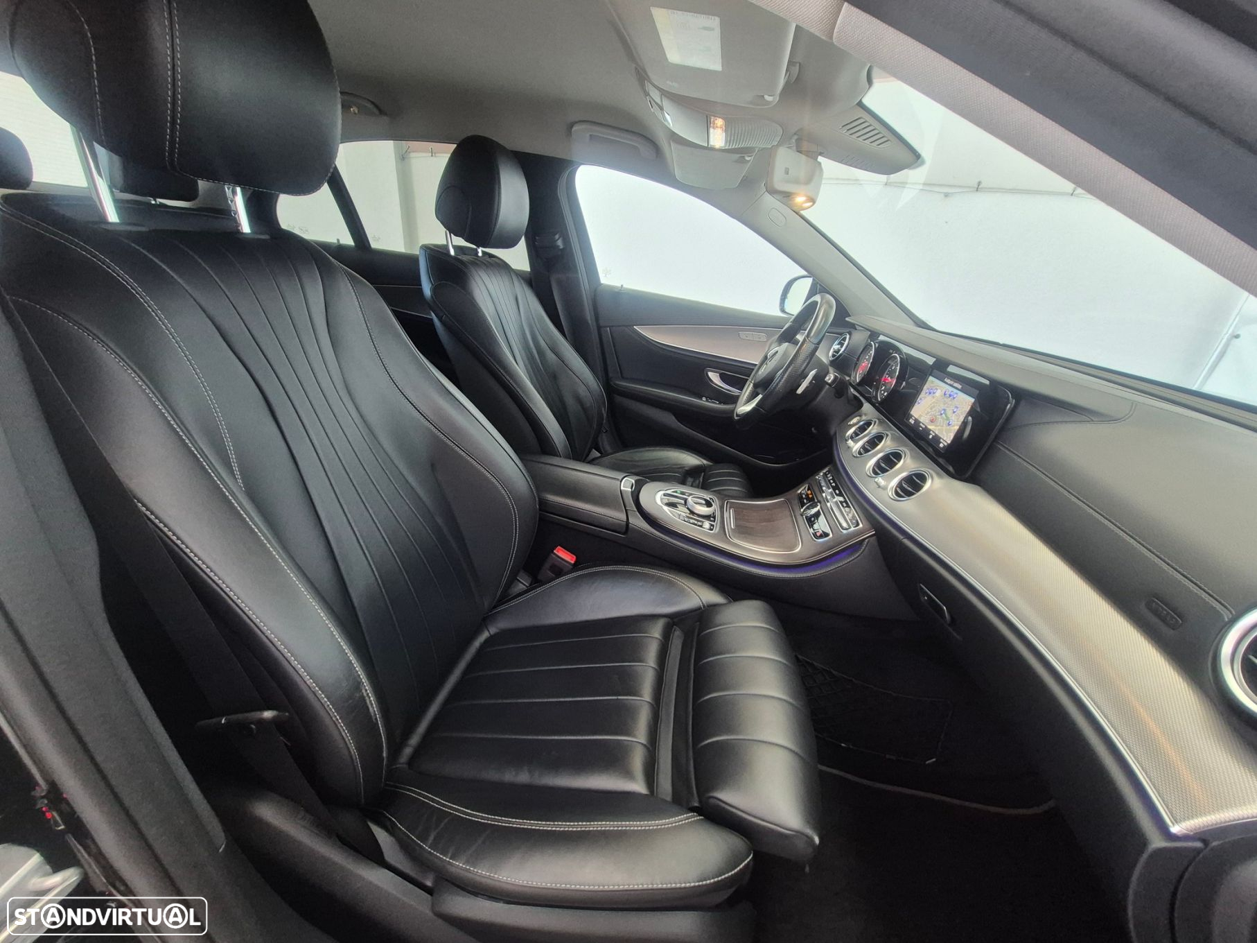 Mercedes-Benz E 220 d Exclusive Line - 23