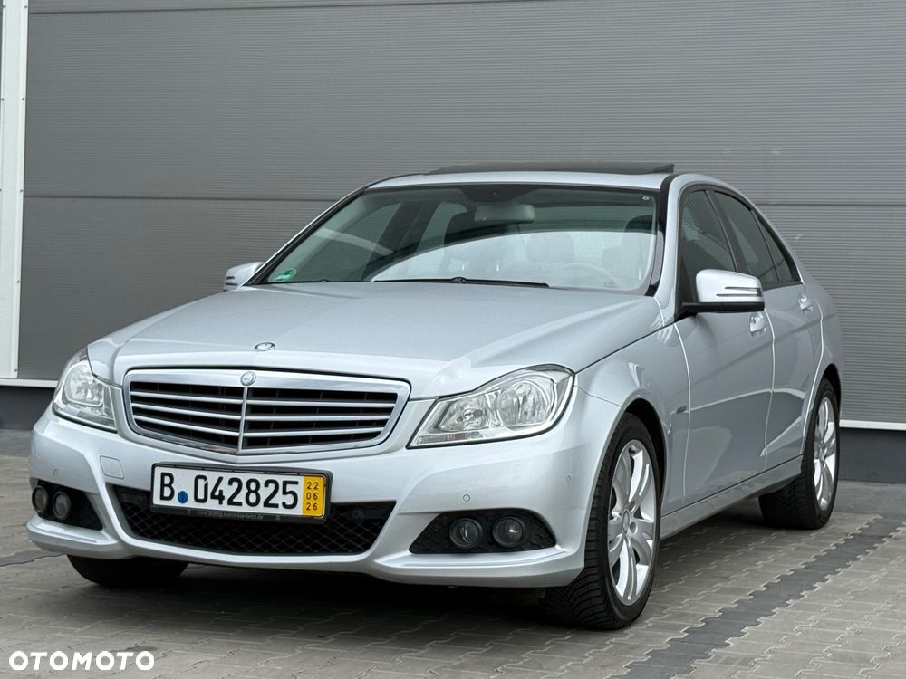 Mercedes-Benz Klasa C 180 CGI Automatik BlueEFFICIENCY Elegance - 5