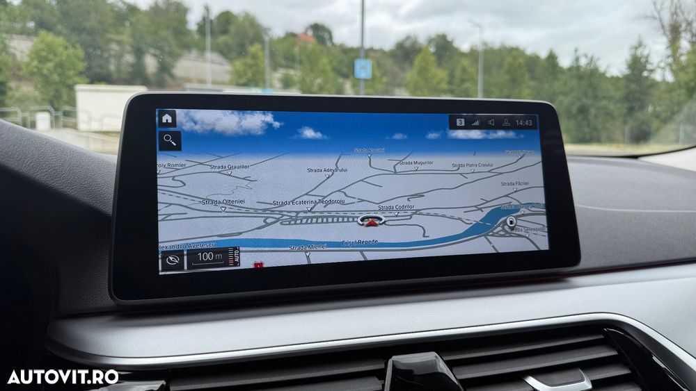 BMW Seria 5 520d xDrive Aut. Sport Line - 28