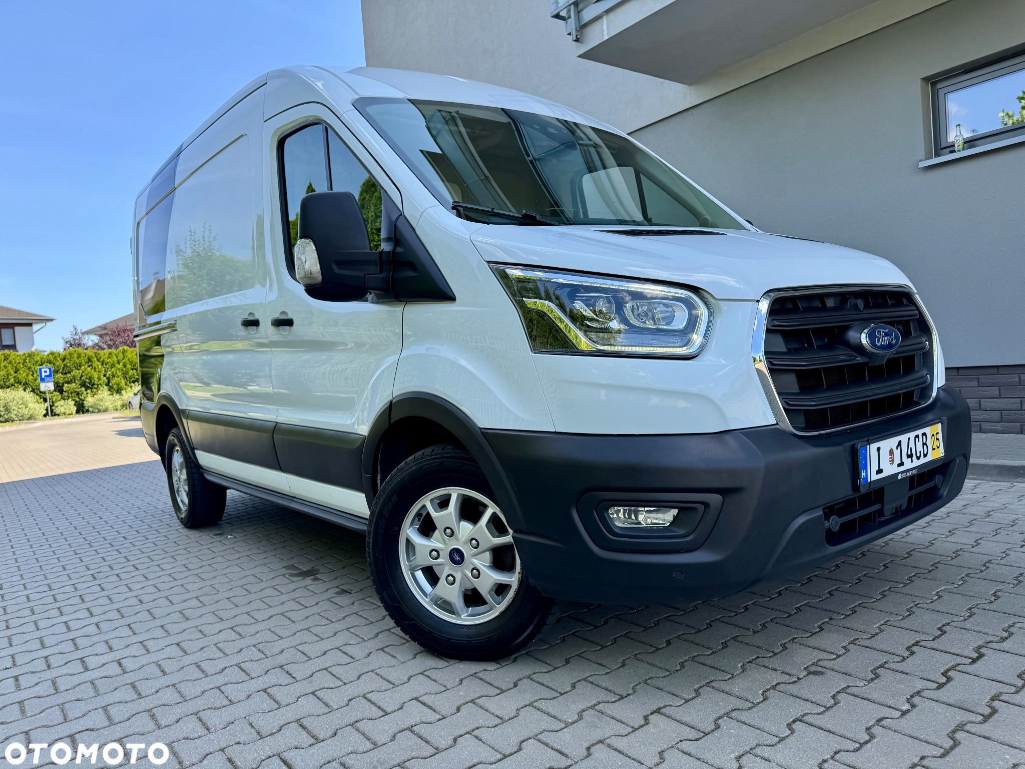 Ford TRANSIT AWD 4X4 podwójne drzwi / drzwi tylne 180 Faktura VAT 23% Kamera Monitor 170KM klimatyzacja podgrzewane siedzenia czujniki 3 osobowy faktura VAT23% serwis zadbany BOGATA OPCJA L2H2 wysoki napęd na cztery koła - 33