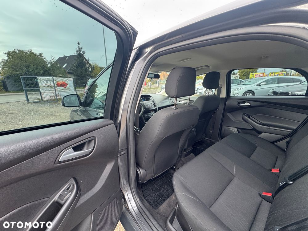 Ford Focus - 16