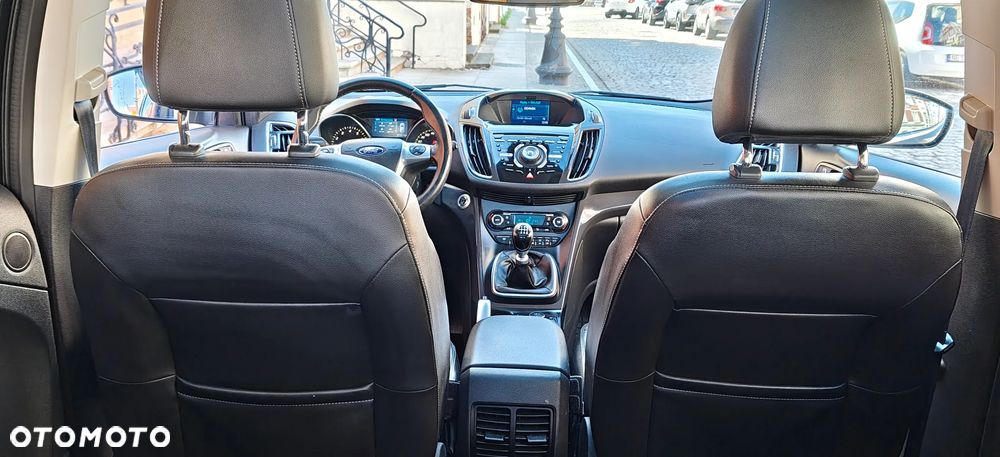 Ford Kuga 1.6 EcoBoost 2x4 Individual - 38
