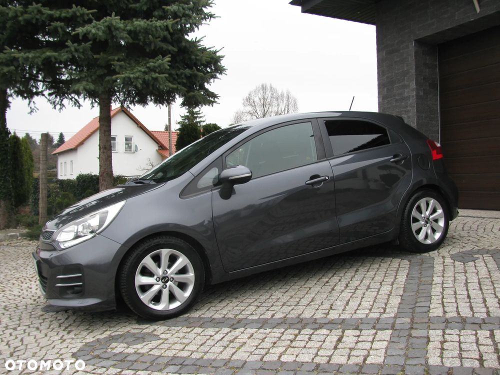 Kia Rio 1.2 Dream Team Edition - 6