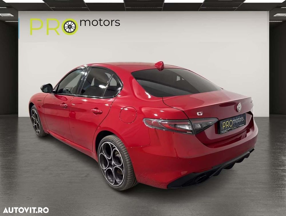 Alfa Romeo Giulia 2.0 Turbo 16V AT8-Q4 Competizione - 3
