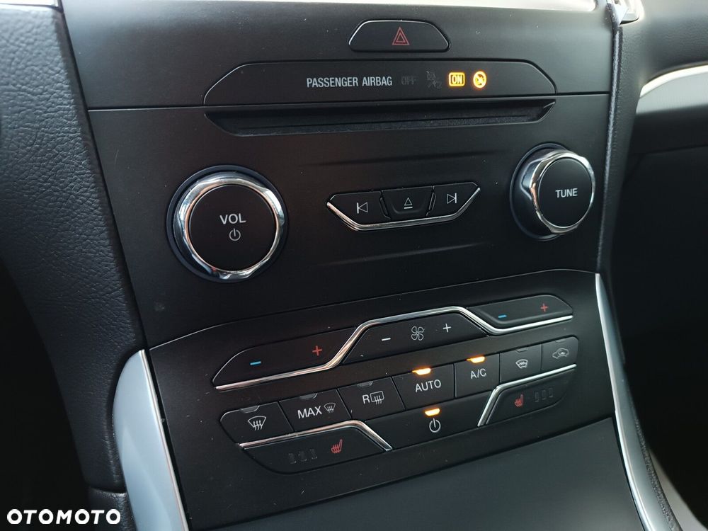 Ford S-Max 2.5 Hybrid Titanium CVT - 23