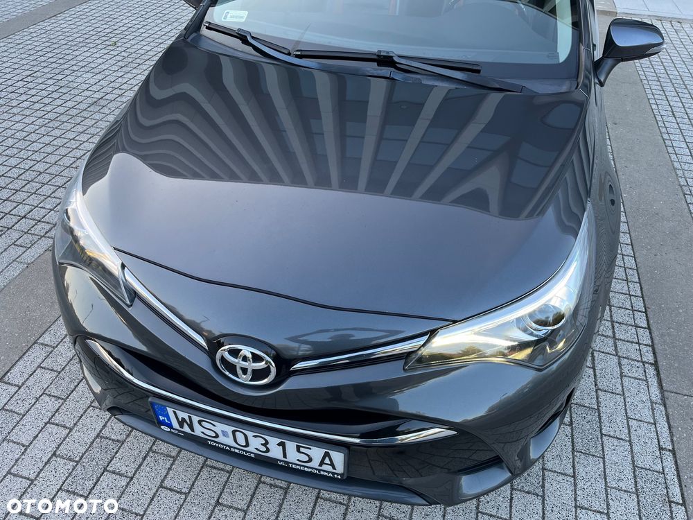Toyota Avensis 1.8 Prestige MS - 8