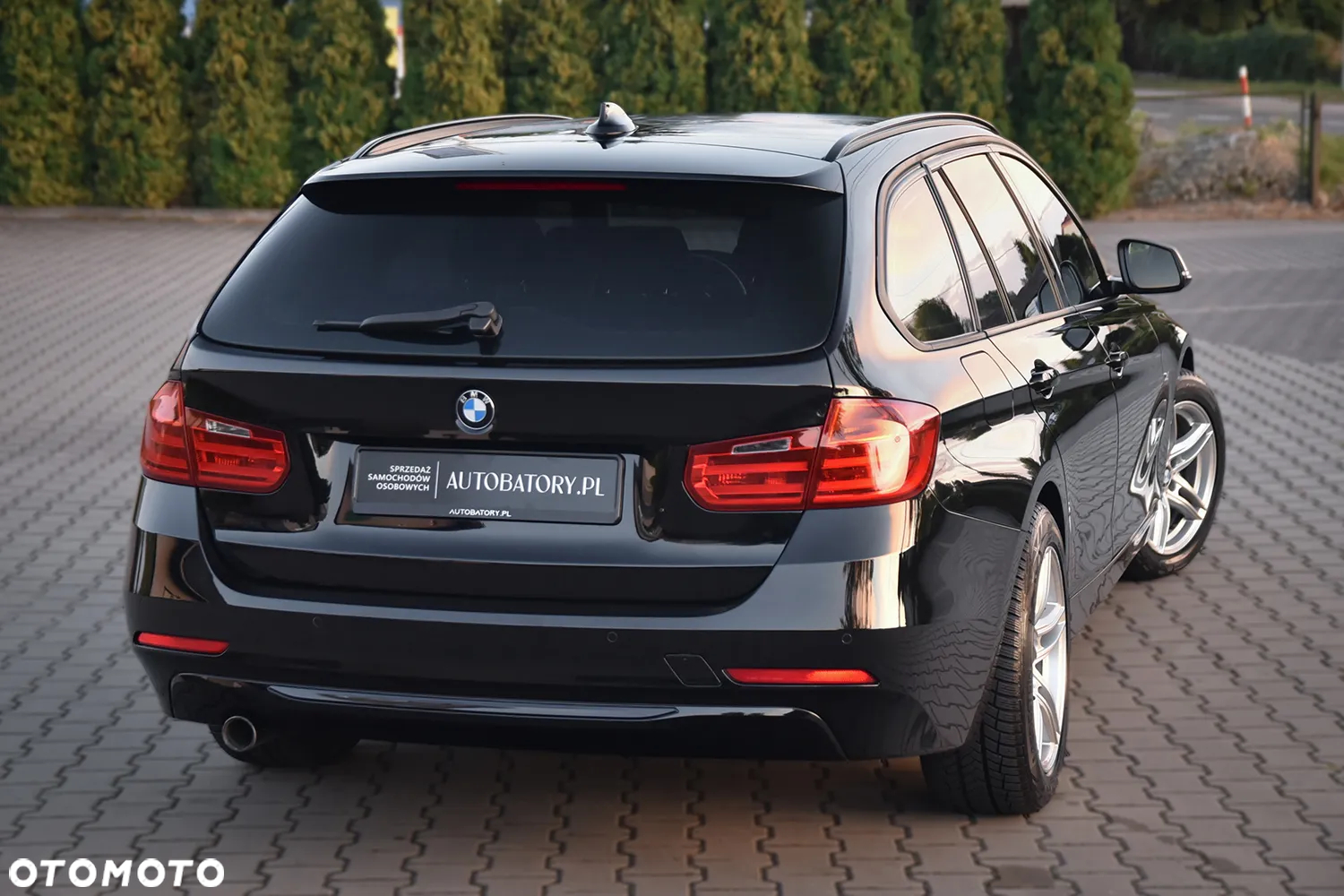 BMW Seria 3 318d Sport Line - 16