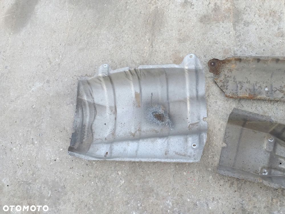 Toyota CELICA VI 6 osłona termiczna wydechu - 3