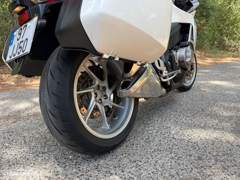 Honda VFR 1200 DCT - 18