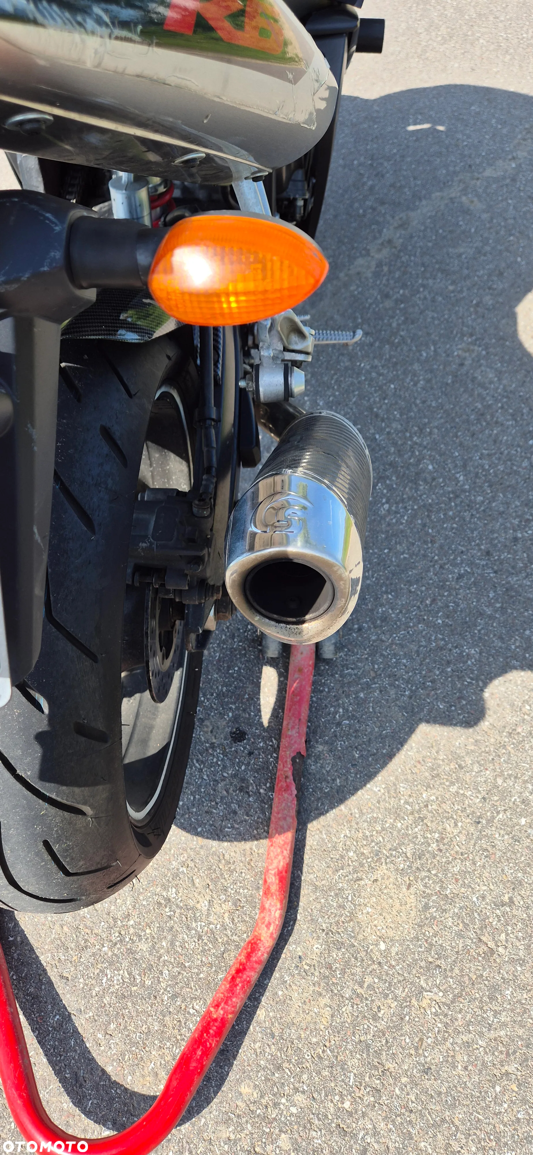 Yamaha R6 - 32