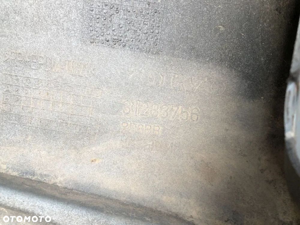 VOLVO V40 2012- ZDERZAK TYŁ TYLNY SPOILER HOKEJ PDC - 11