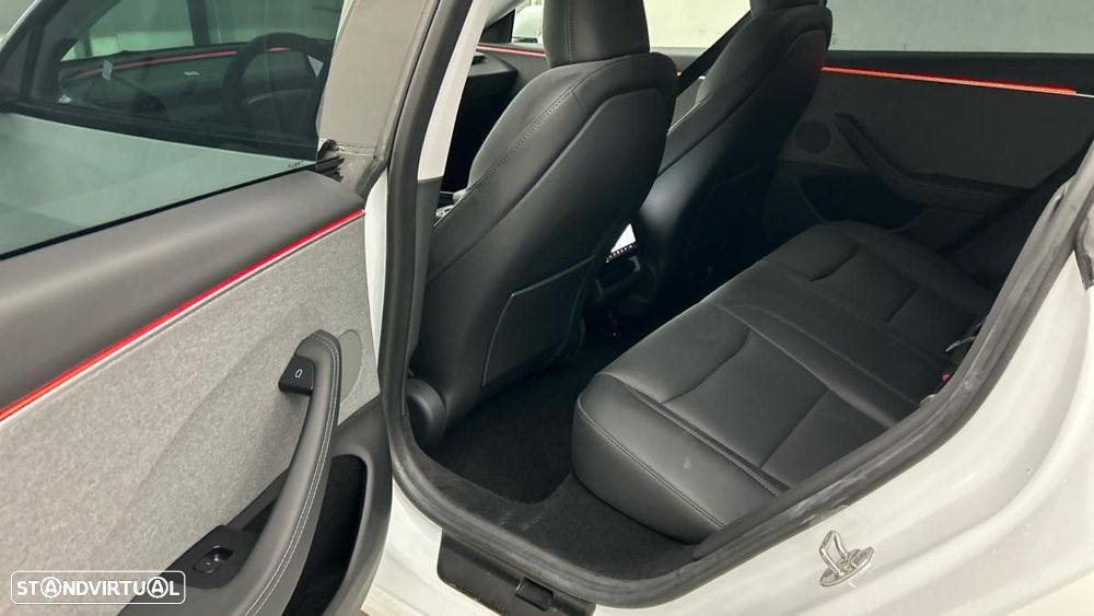 Tesla Model 3 RWD - 5