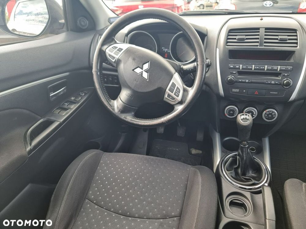 Mitsubishi ASX - 16
