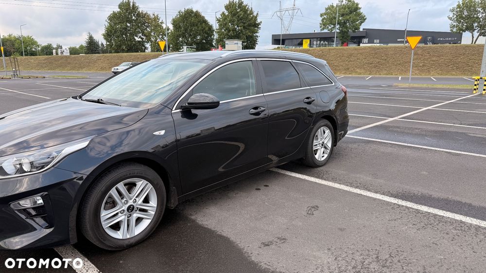 Kia Ceed 1.6 CRDi SCR M - 11