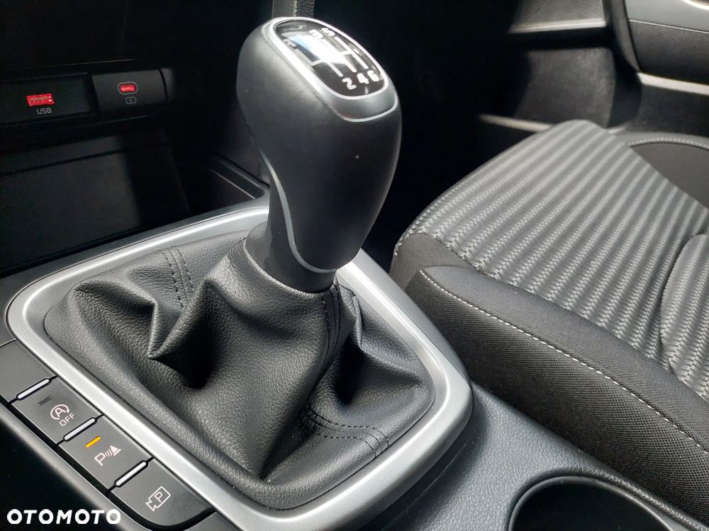 Kia Ceed 1.5 T-GDI M - 29