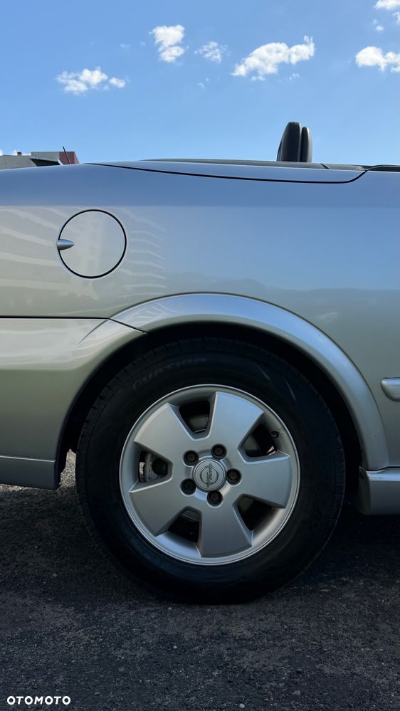 Opel Astra 1.8 Bertone - 18