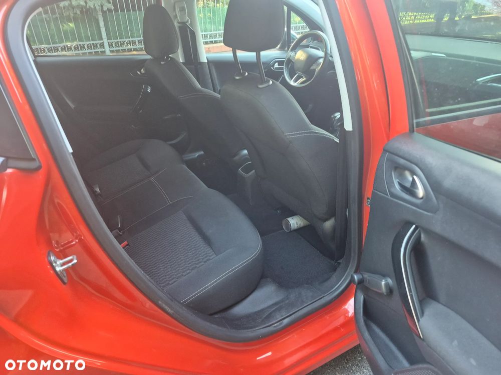 Peugeot 208 PureTech 82 Start & Stop Style - 16