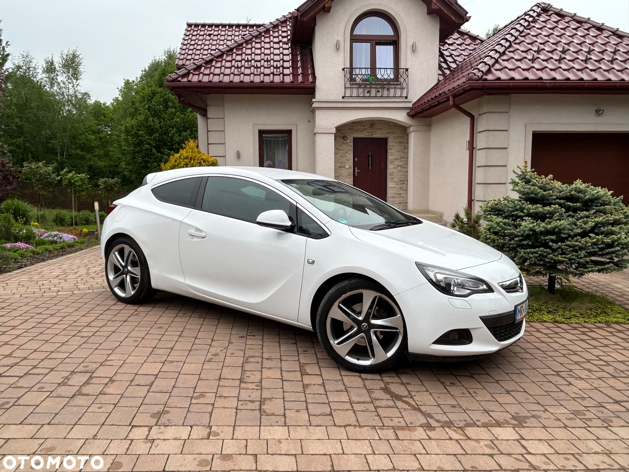 Opel Astra GTC 1.4 Turbo - 5