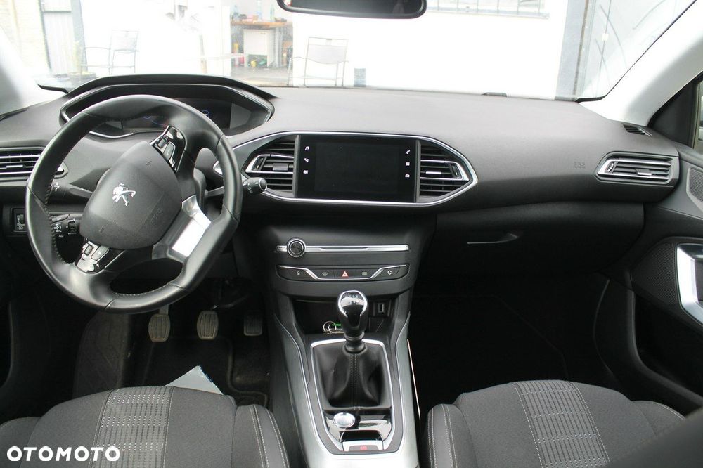 Peugeot 308 - 11