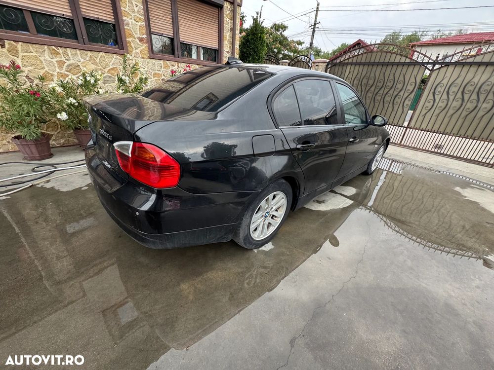 Dezmembram BMW 320 e90/e91 An fabr 2008 N47D20A manuala - 7