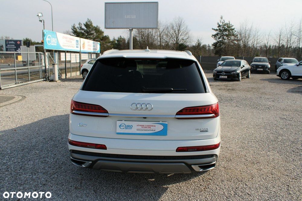 Audi Q7 - 8