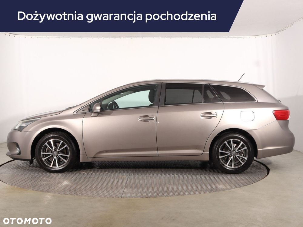 Toyota Avensis - 4