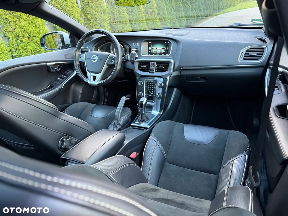 Volvo V40 D4 RDesign - 23