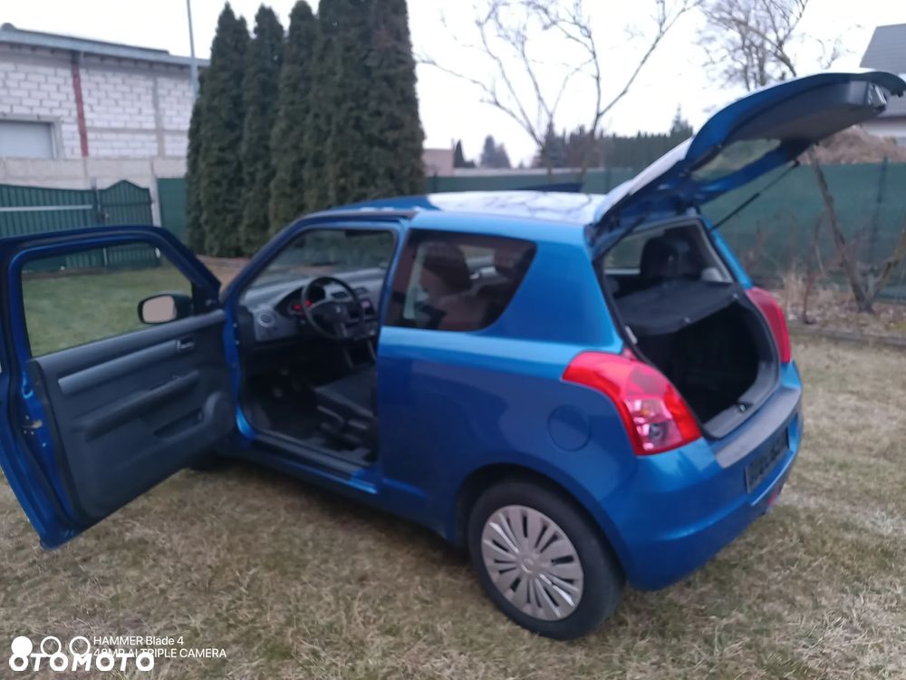 Suzuki Swift 1.3 GLX / Comfort - 30