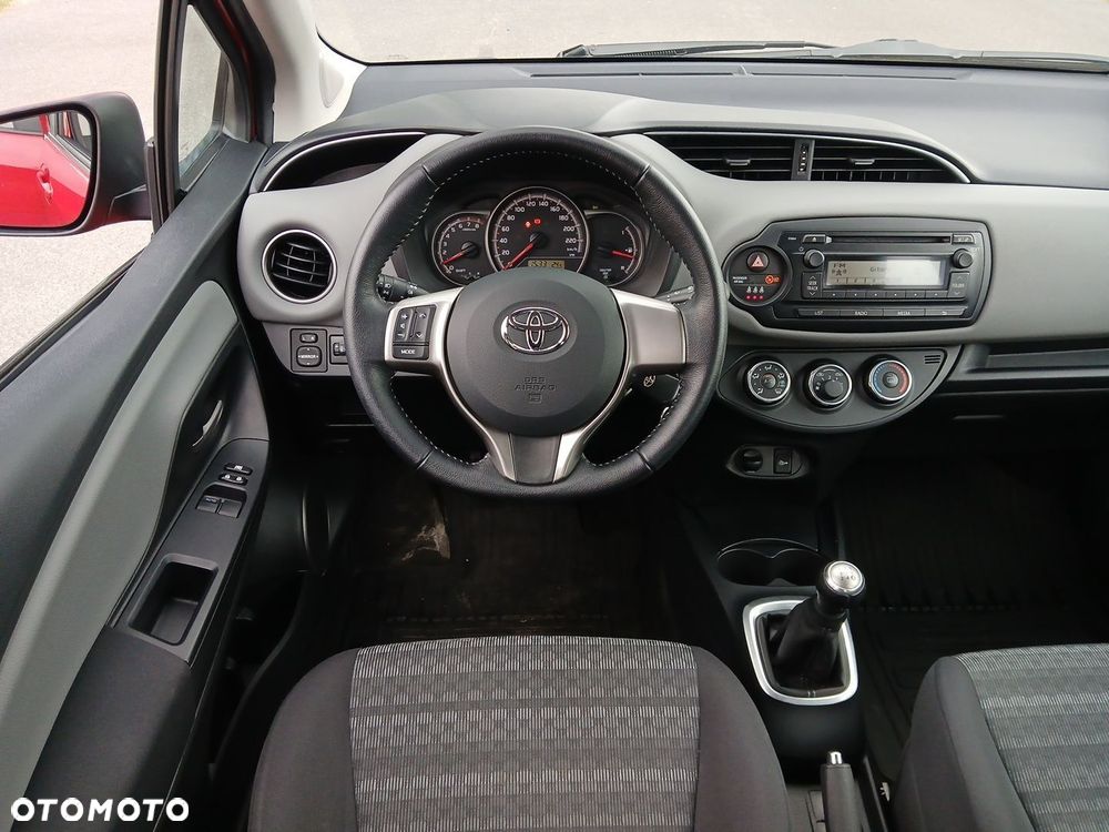 Toyota Yaris 1.0 Active EU6 - 24