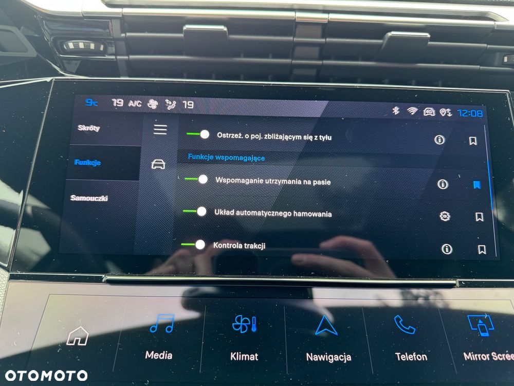 Peugeot 408 1.6 Plug-In Hybrid 225 Business e-DCS7 - 38