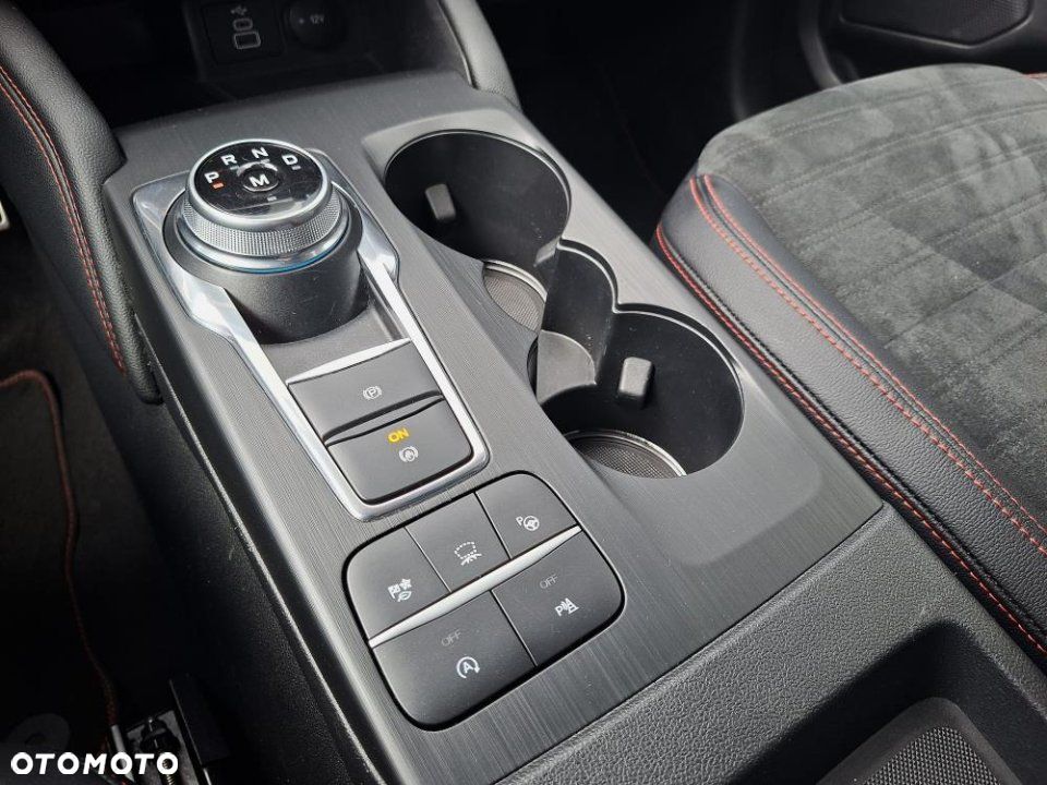 Ford Kuga - 27