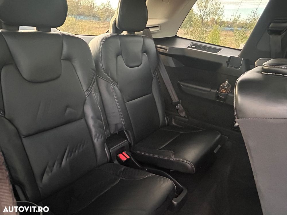Volvo XC 90 D5 AWD Geartronic Inscription - 12