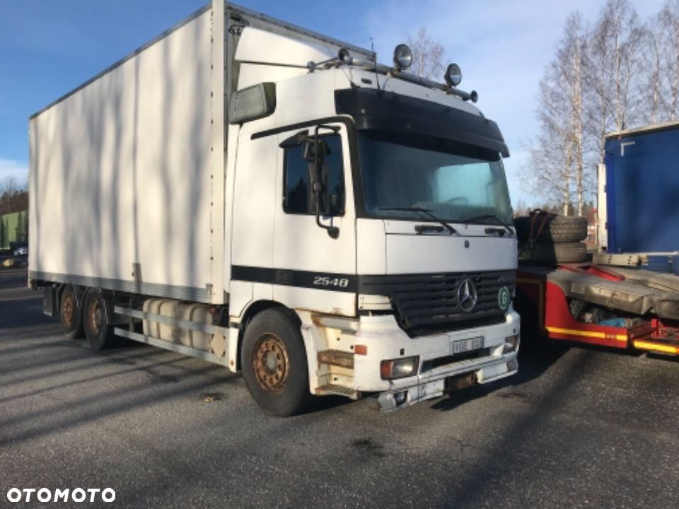 Mercedes ACTROS 2548 V8 MP1 6x2 bez zabudowy sprzedam na czesci - 2