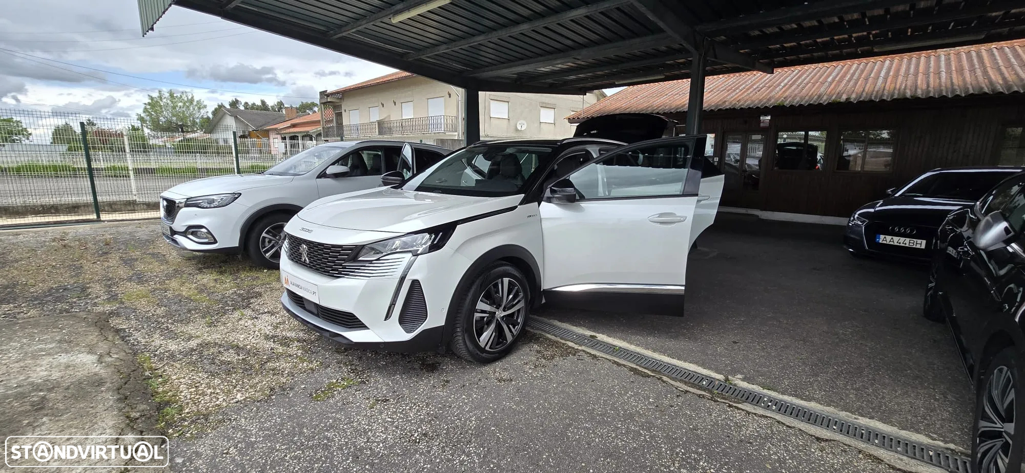 Peugeot 3008 1.6 Hybrid Allure Pack e-EAT8 - 36