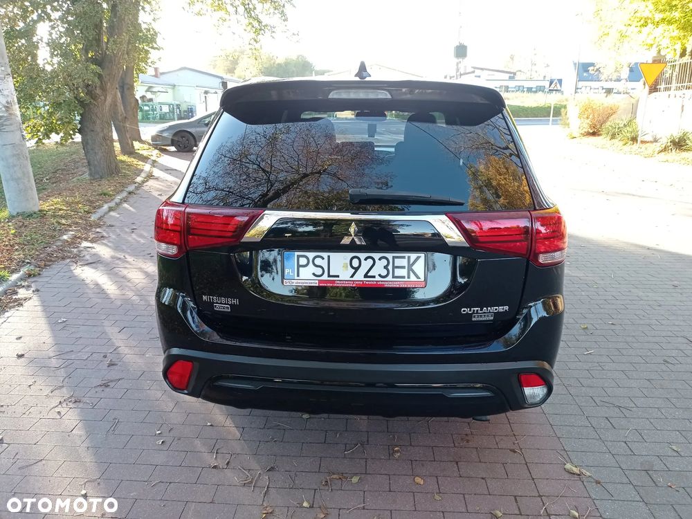 Mitsubishi Outlander - 6