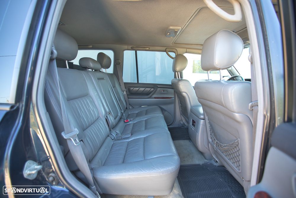 Toyota Land Cruiser SW 4.2 TDi CA - 6