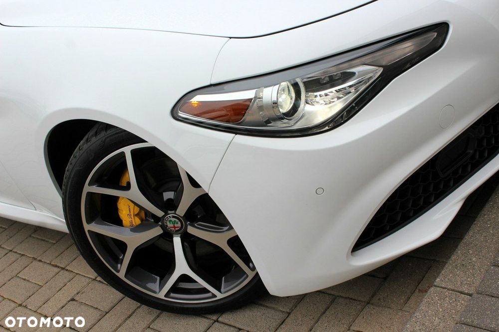 Alfa Romeo Giulia - 36