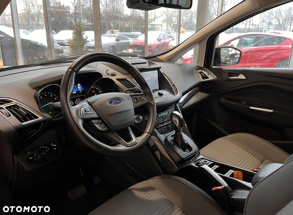 Ford Grand C-MAX - 11