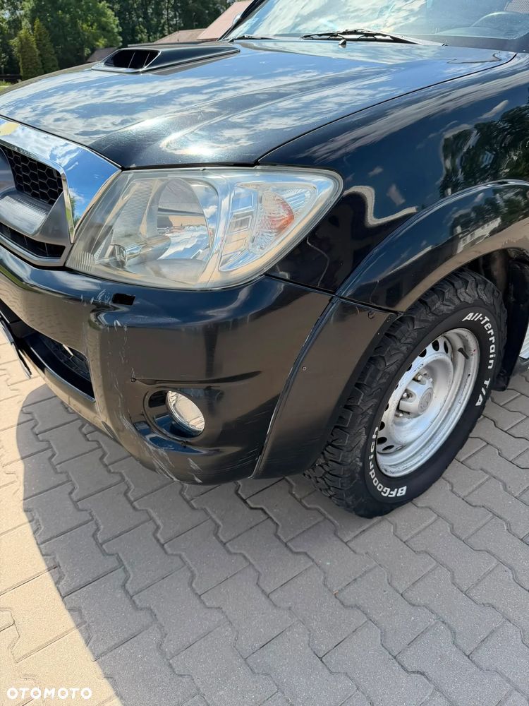 Toyota Hilux - 15