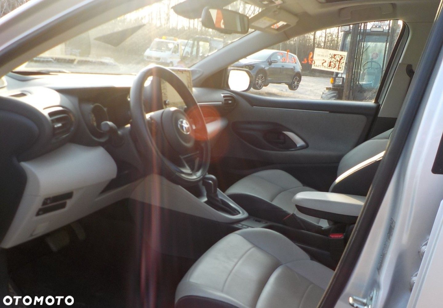 Toyota Yaris - 33