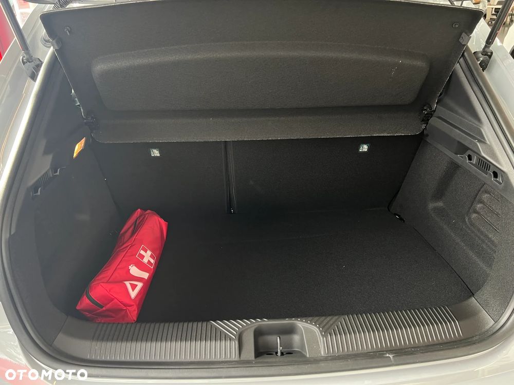 Renault Clio - 16