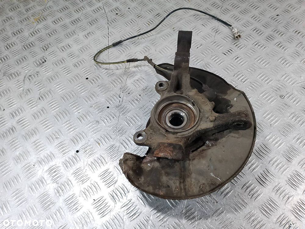 ZWROTNICA PRAWY PRZÓD TOYOTA COROLLA VERSO II 2.2 DCAT - 5